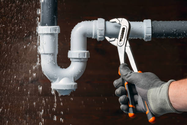 Professional Leak Detection technician working in Central City, IA